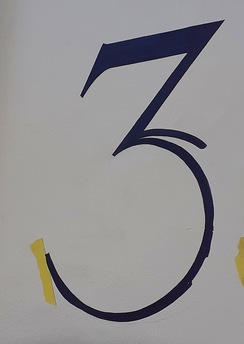 Traditional exterior numbering on Belgravia residence
