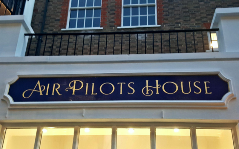 traditional lettering period building London